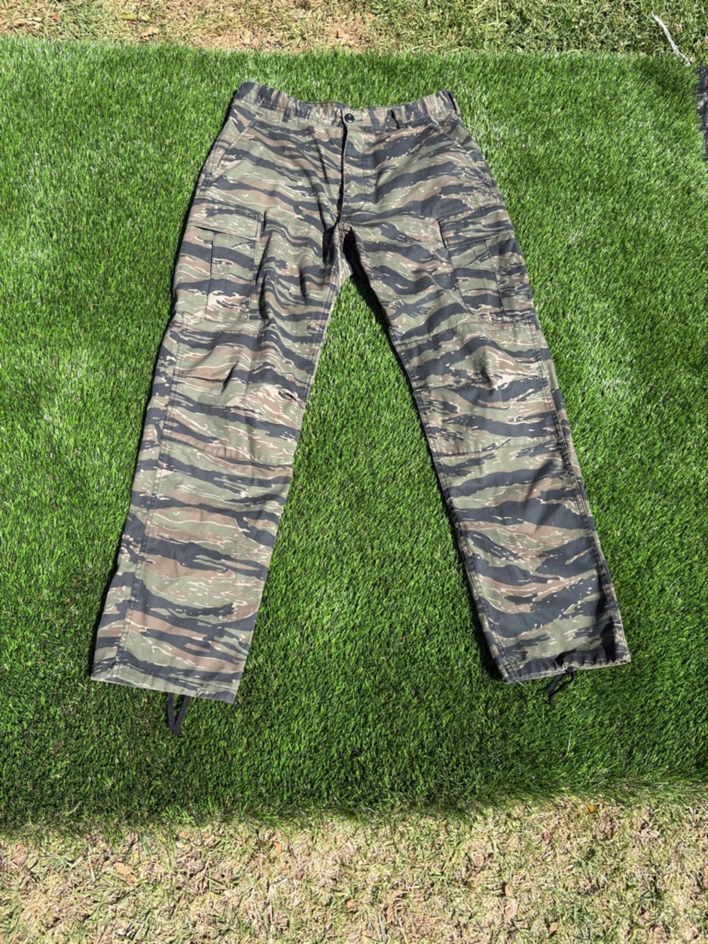 Men's Military Camouflage Cargo Pants - Olive Tiger Stripe
